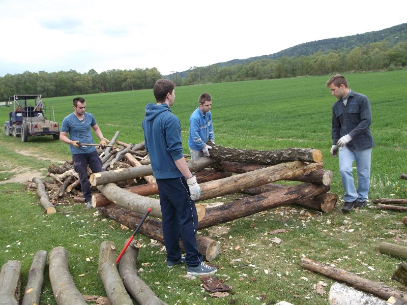 Priprava na Vatru 2015     14.JPG