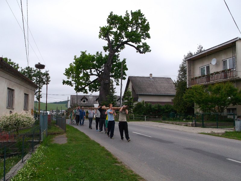 Stavanie maja 2015 (19).JPG