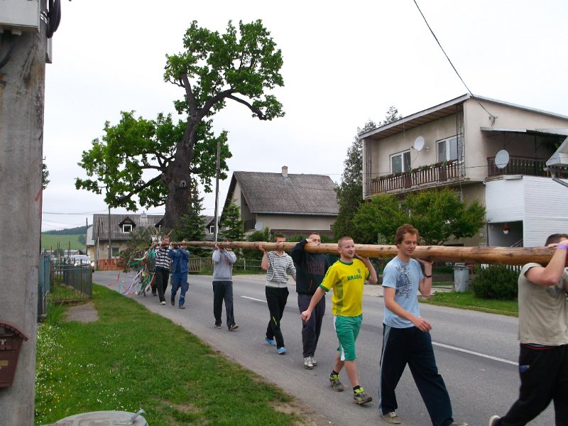 Stavanie maja 2015 (21).JPG