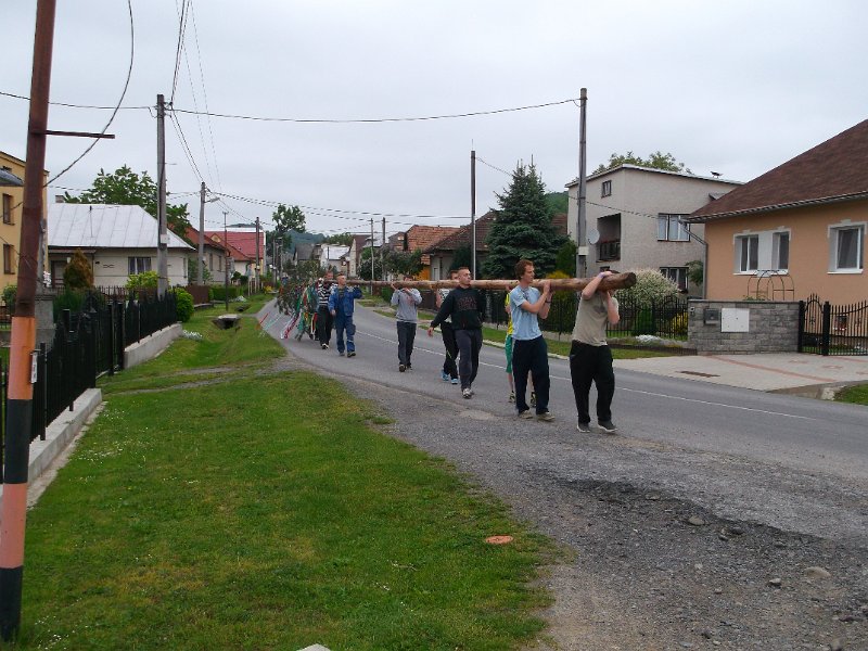 Stavanie maja 2015 (24).JPG