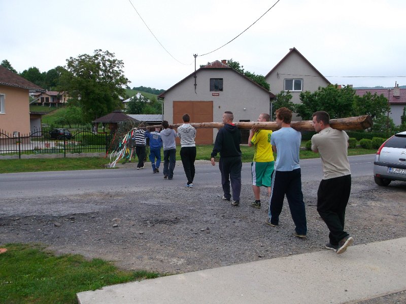 Stavanie maja 2015 (27).JPG