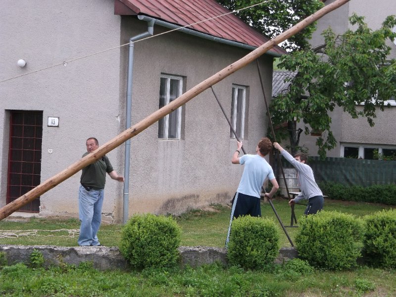 Stavanie maja 2015 (43).JPG