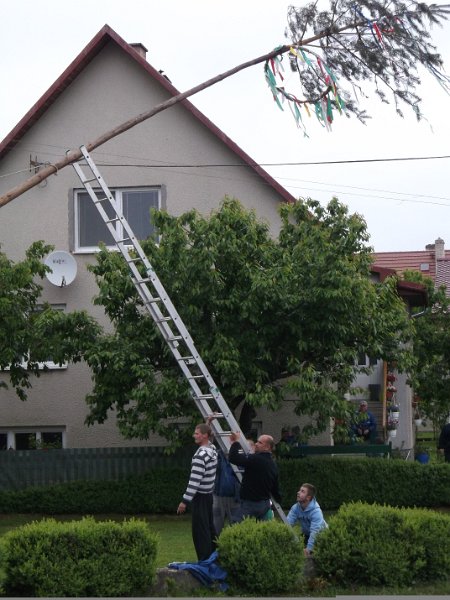 Stavanie maja 2015 (44).JPG