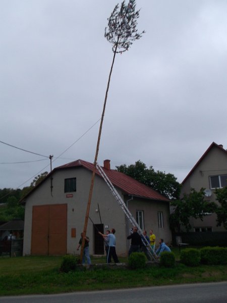 Stavanie maja 2015 (47).JPG