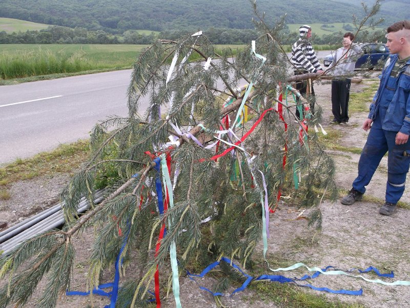 Stavanie maja 2015 (6).JPG