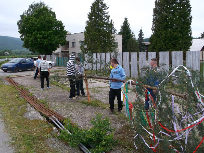 Stavanie maja 2015 (8).JPG