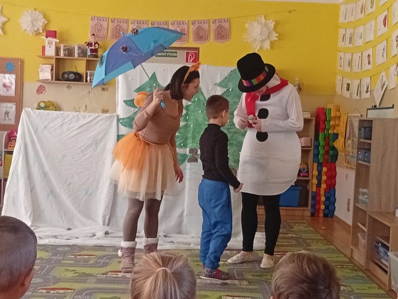 Divadielko Snehuliak_Vevericka  11.jpg