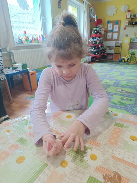 Pecenie medovnikov 17.jpg