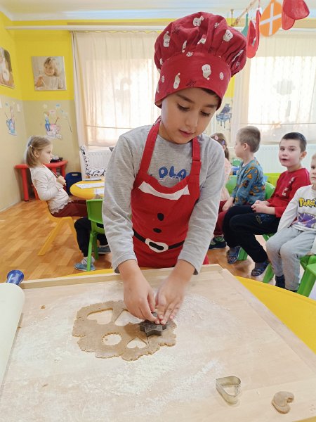 Pecenie medovnikov 58.jpg