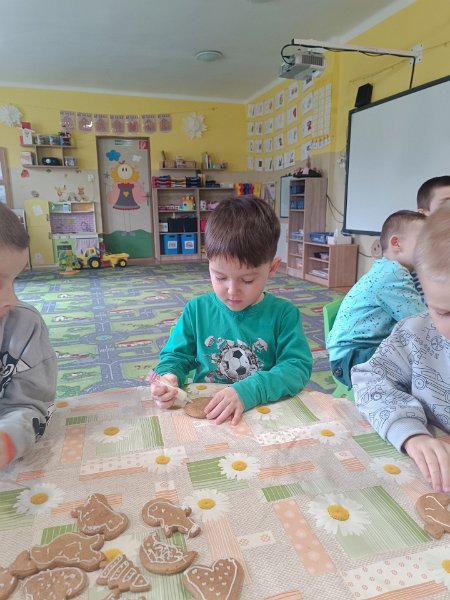 Pecenie medovnikov 7.jpg